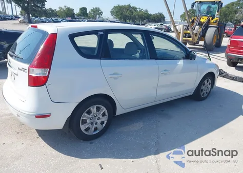 2010 Hyundai Elantra Touring Gls из США, поврежденный, VIN KMHDB8AE1AU065868